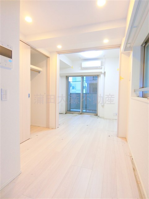 拡大写真:Gatehouse Otorii 2階206の居間