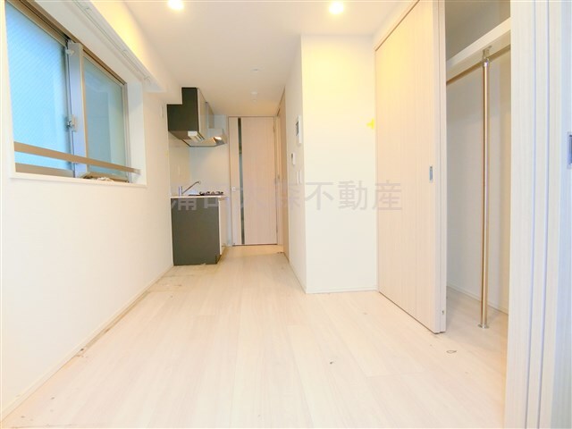 拡大写真:Gatehouse Otorii 2階206の居間