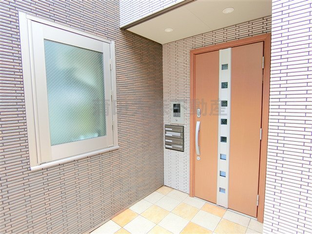 拡大写真:ロイヤルヒーロー 1階101のTVモニター付オートロック