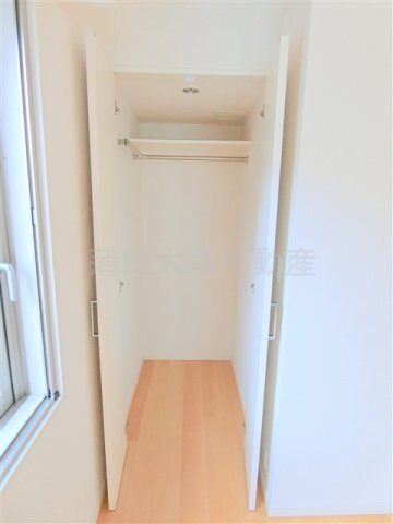 拡大写真:柳原池上マンション 4階402の収納 ウォークインクローゼット