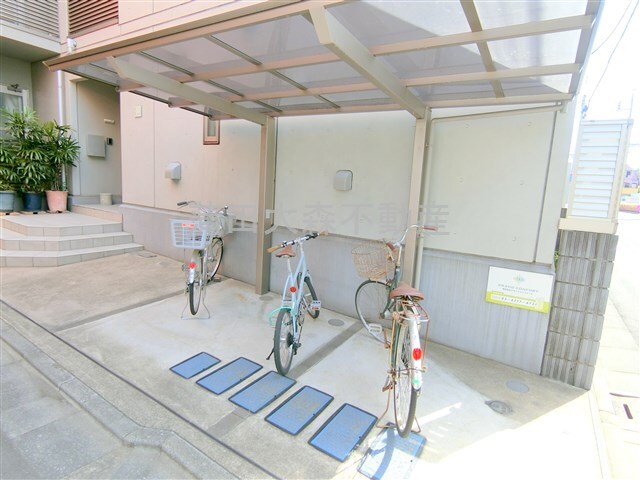 拡大写真:muse 1階101の屋根付き駐輪場