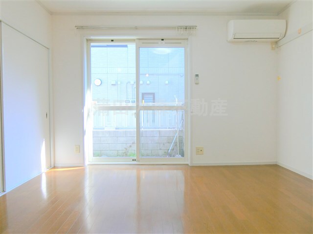 拡大写真:Flats7 2階201の洋室