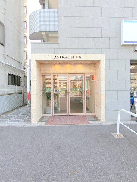 拡大写真:アストラルH・T・K 6階603のエントランス