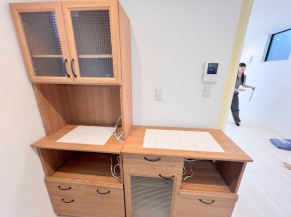 拡大写真:大田区下丸子戸建て 1階1のキッチン収納