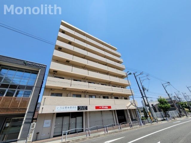 写真：中井マンションの外観