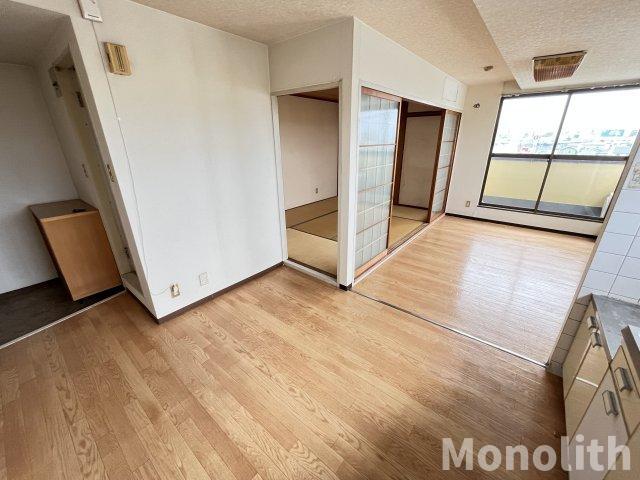 拡大写真:TWIN26 5階502の居間