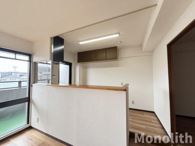 拡大写真：フローラ南館 3階305の内装