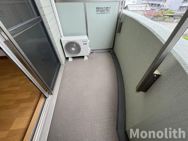 拡大写真:ロンシャン 4階406のバルコニー