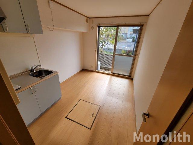 拡大写真:グランデス 1階102の居間