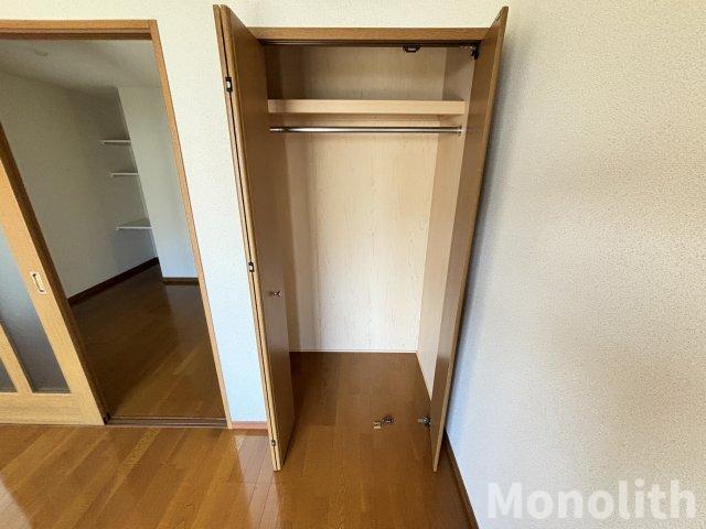 拡大写真:リヴェール弐番館 1階102の収納