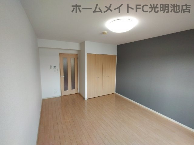 拡大写真:ヴェルデュールラディエ 3階306の居間