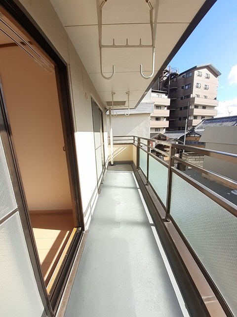 拡大写真:プレイスタウン 2階201のバルコニー