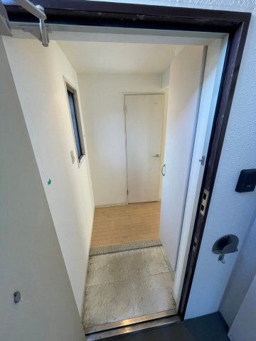 拡大写真:大阪市東淀川区瑞光3丁目 4階403の玄関