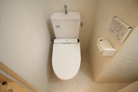 拡大写真:大阪市東淀川区淡路1丁目 2階209のトイレ