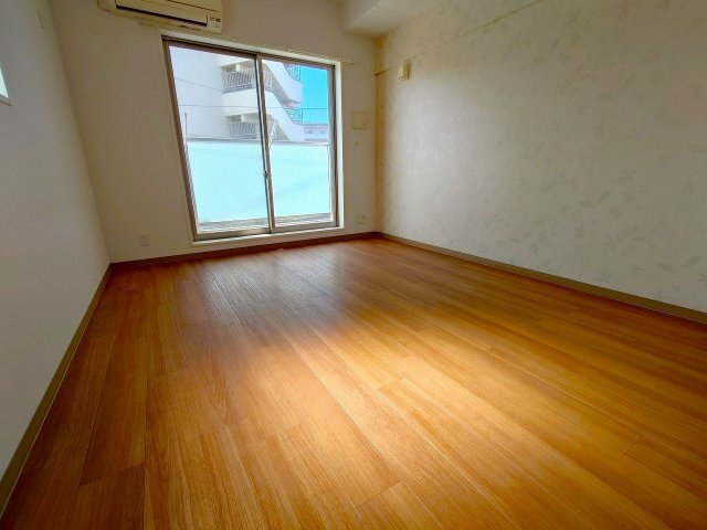 拡大写真:大阪市東淀川区淡路1丁目 3階301の居間