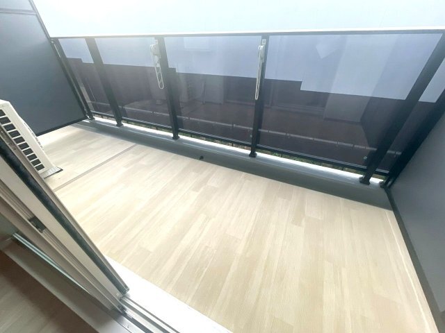 拡大写真:吹田市西御旅町 2階205のバルコニー