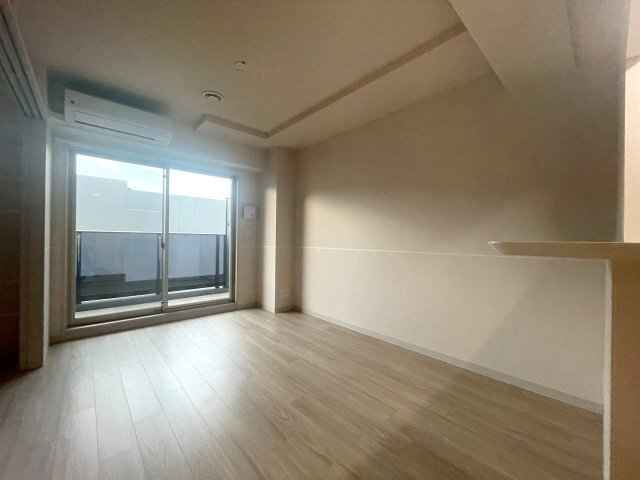 拡大写真:吹田市西御旅町 2階209の居間