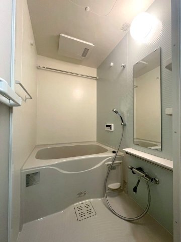 拡大写真:吹田市西御旅町 2階212の風呂