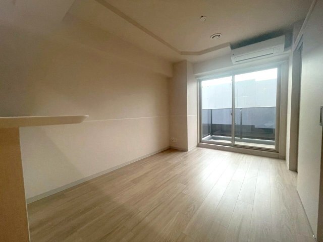 拡大写真:吹田市西御旅町 2階220の居間