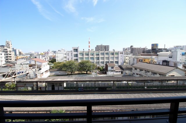 拡大写真:大阪市東淀川区下新庄4丁目 4階403の展望