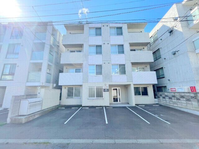 サンステージ宮の沢1-2 の外観
