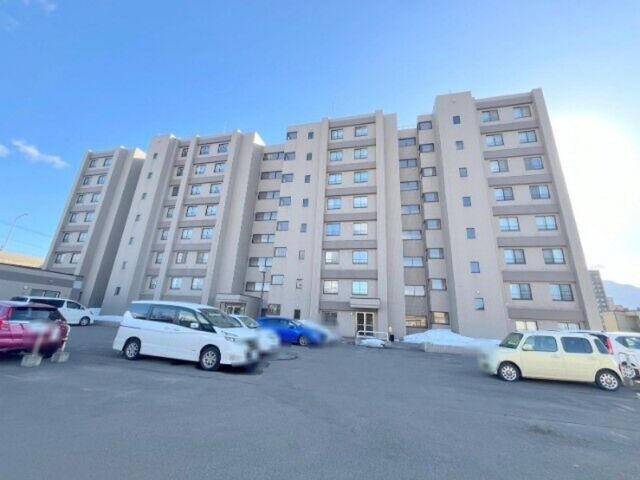 拡大写真：札幌市西区発寒十条１１丁目 1階101の外観写真でございます！