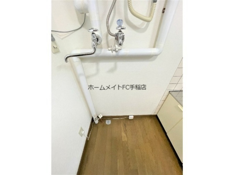 拡大写真:ユーノス富丘 2階202の洗濯機置き場です♪