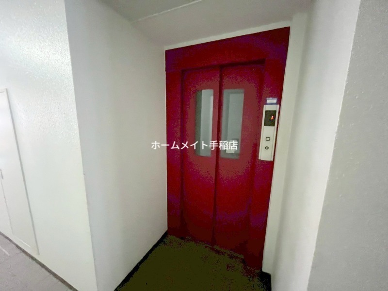 拡大写真:ティアラ手稲本町 1階103のエレベーター付きです♪