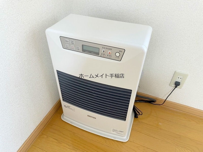 拡大写真:フロント・アベニュー 1階105の暖房です♪