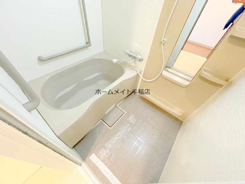 拡大写真：札幌市西区発寒十条１１丁目 1階101のゆったりバス♪