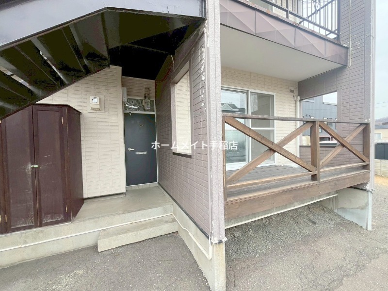 拡大写真:Glebe西野(グリーブ西野) 1階101のトランクルーム付きです!