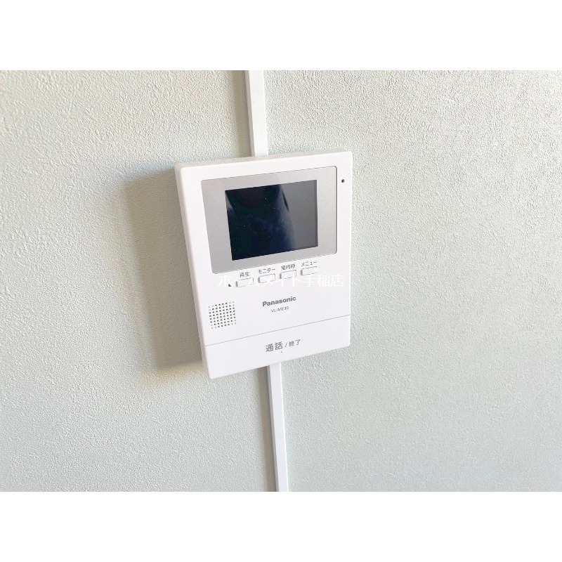 拡大写真：ロイヤルフレンド 2階205のTV付インターホンです♪