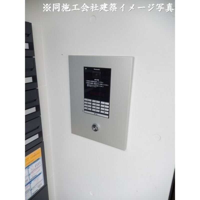 拡大写真:ブランシャール発寒 4階402のオートロック付きです!