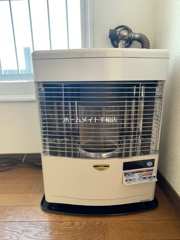 拡大写真:札幌市手稲区稲穂一条1丁目 3階201の暖房です♪