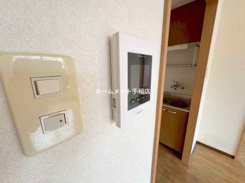 拡大写真:グランメール発寒 2階202のモニター付きインターホンで安心です♪