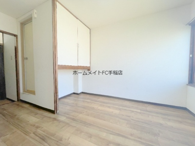 拡大写真:札幌市西区琴似三条7丁目 2階202の明るい洋室♪
