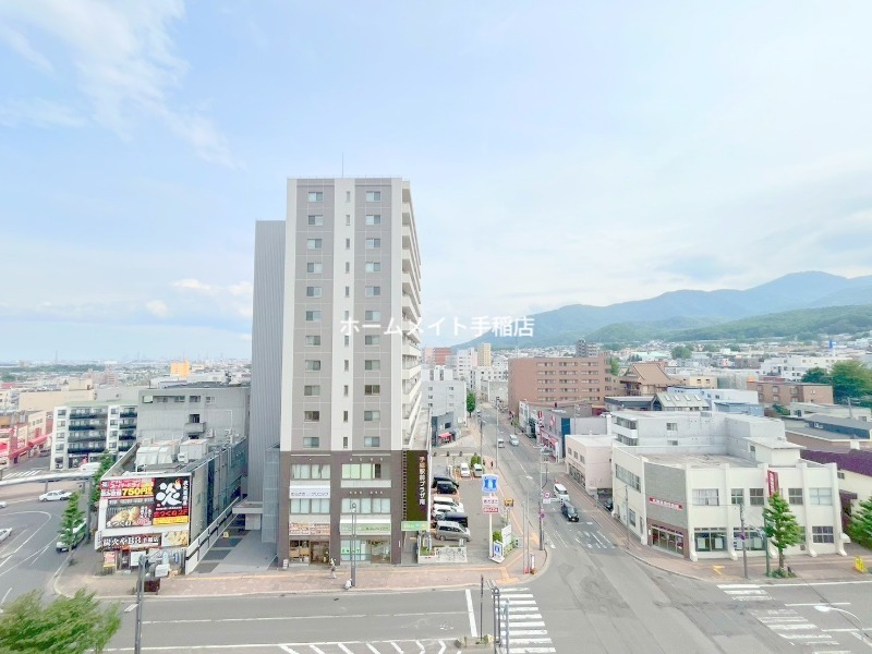 拡大写真:札幌市手稲区手稲本町一条4丁目 8階802の眺望良いですね♪