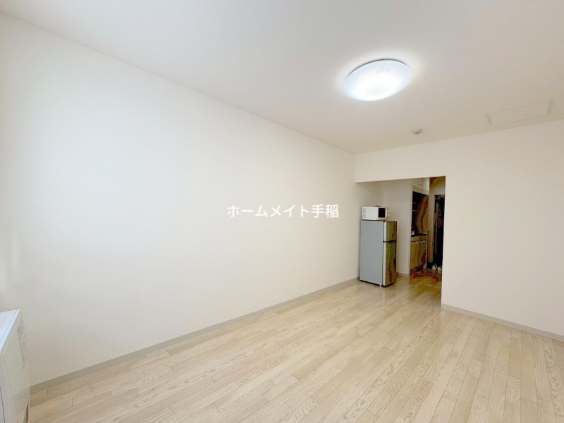 拡大写真:札幌市手稲区曙六条2丁目 2階110の明るい洋室♪
