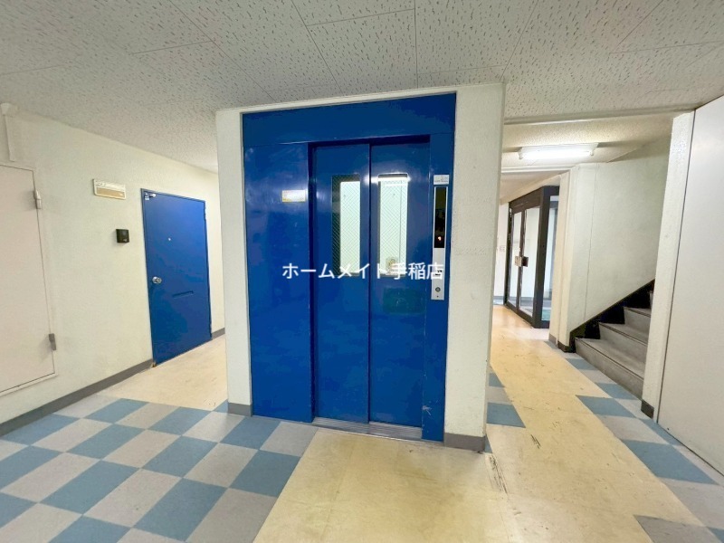 拡大写真：札幌市手稲区曙四条３丁目 2階205の共用部です！