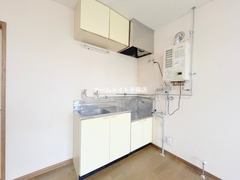 拡大写真:札幌市手稲区富丘一条6丁目 2階202のキッチンスペースです♪