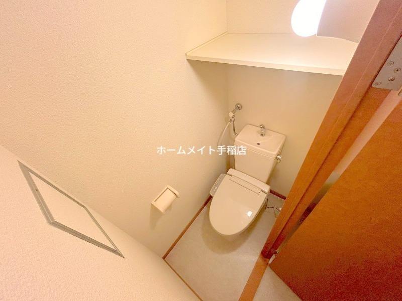 拡大写真:アルシオーネ富丘(旧:レオパレスパインツリー) 2階207のトイレスペースでございます!