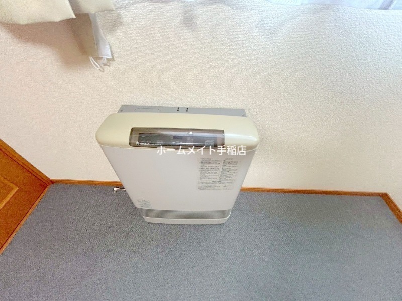 拡大写真:アルシオーネ富丘(旧:レオパレスパインツリー) 2階207の暖房設備でございます!