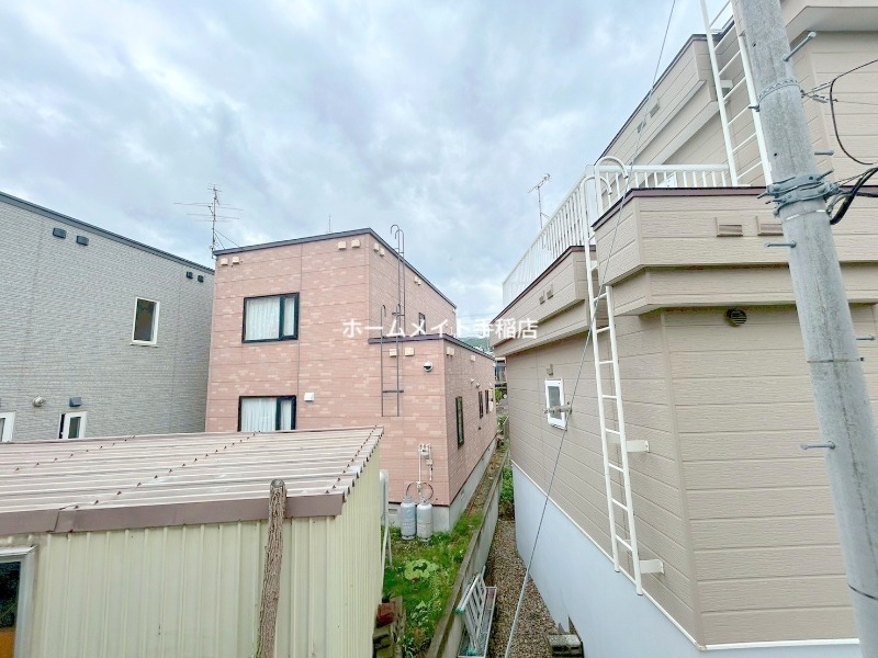 拡大写真:アルシオーネ富丘(旧:レオパレスパインツリー) 2階207のお部屋からの眺望でございます!