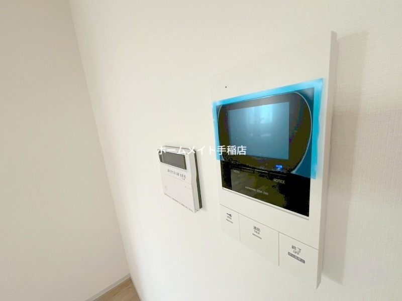 拡大写真:ガーデンクォーツ琴似 3階301の便利なインターホン付きでございます!