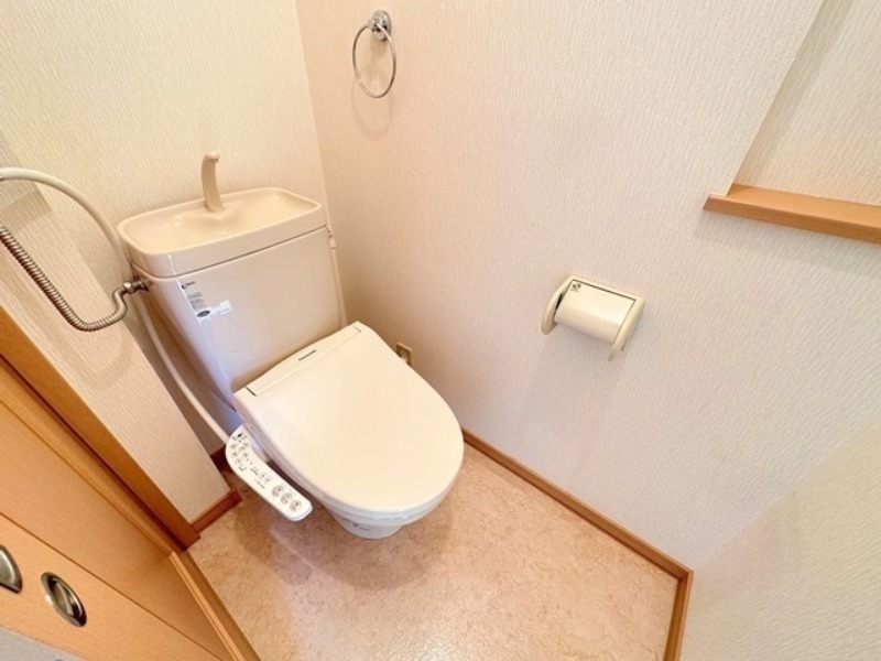 拡大写真:クレール発寒 1階101のトイレスペースでございます!