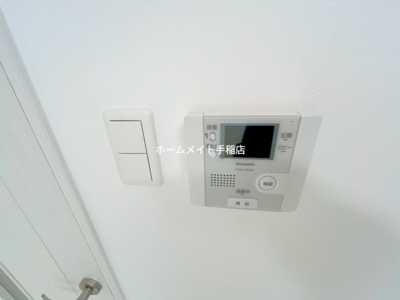 拡大写真:札幌市西区発寒七条11丁目 1階103のモニター付きインターホンで安心です♪