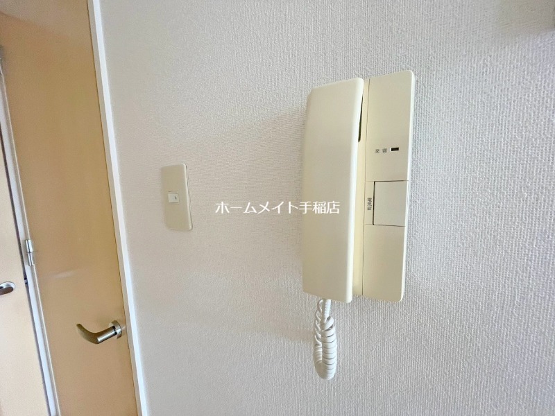 拡大写真:札幌市手稲区手稲本町一条4丁目 7階705の安心のインターホン付きです!