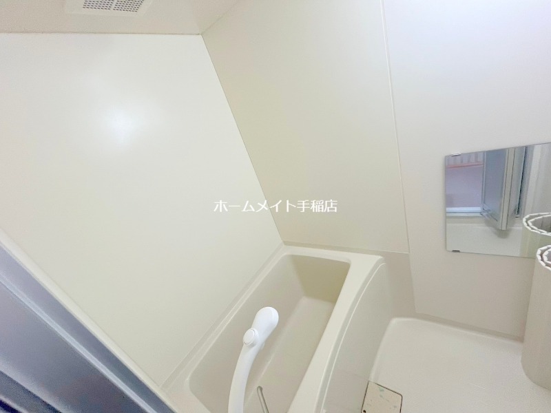 拡大写真:MMハイツ西野 2階202のゆったりバスルーム♪