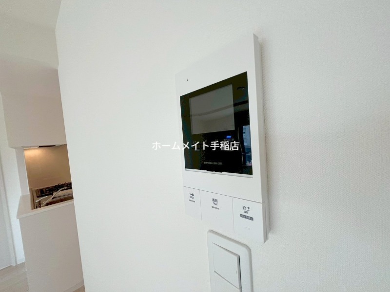 拡大写真:Applause Gateway(アプローズ ゲートウェイ) 3階301の便利なインターホン付きでございます!