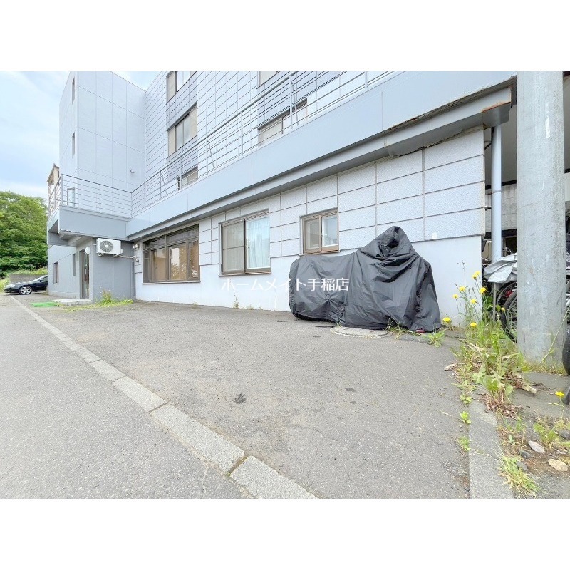 拡大写真:札幌市手稲区稲穂三条2丁目 2階214のエントランス部分です!